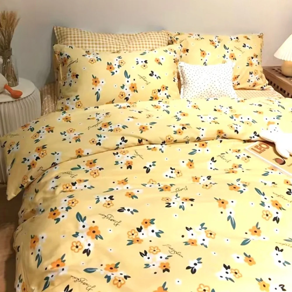 Urban Outfitters Floral Duvet Cover Queen Size Bedding Set Yellow Flowers NEW